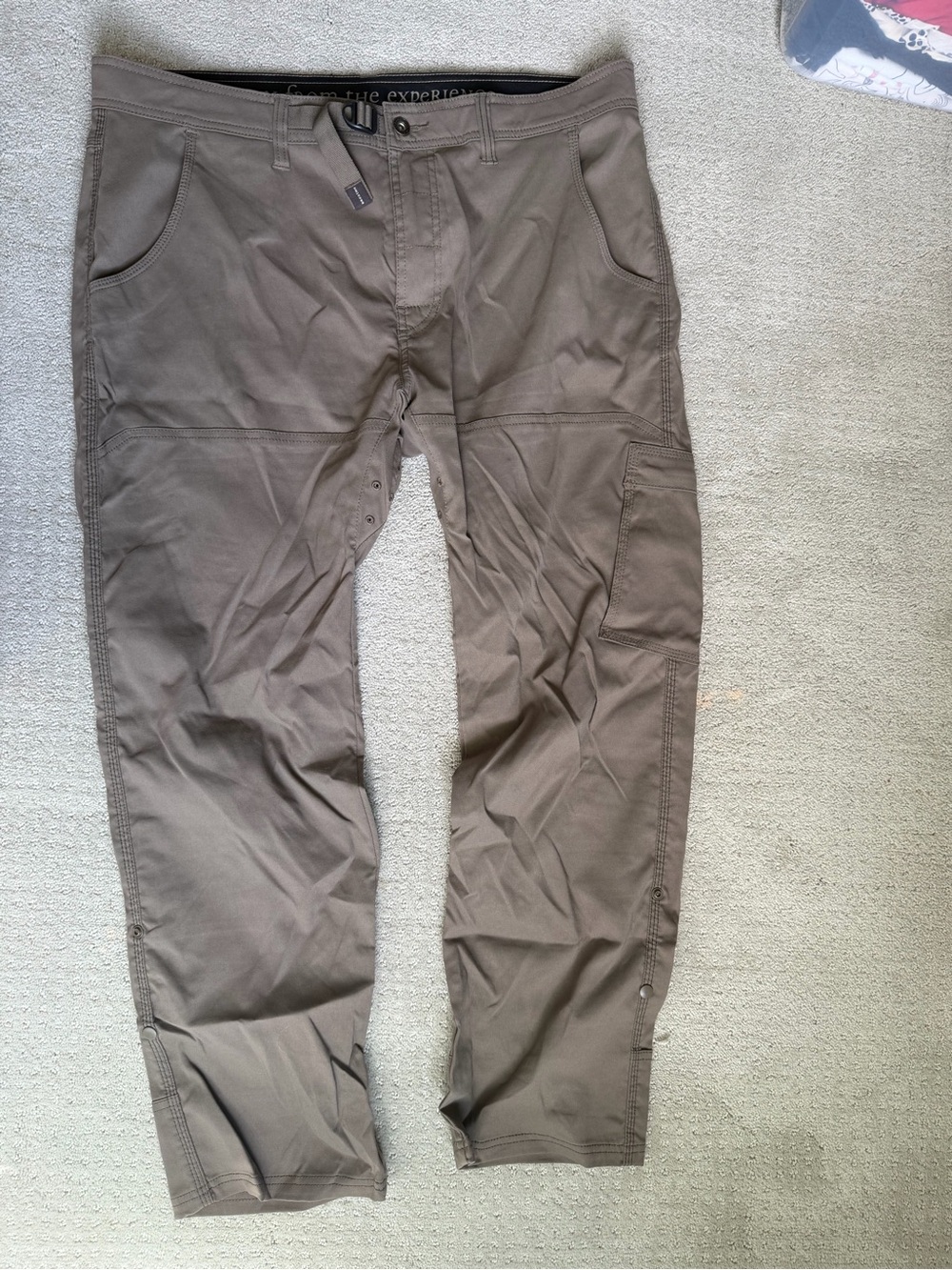 Prana Men's Cargo Pants in Olive Brown